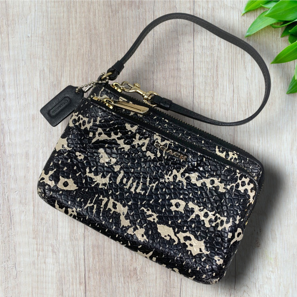 Coach Madison Textured Leather Wristlet Bag Black & Cream Abstract Double Zip - Picture 1 of 6